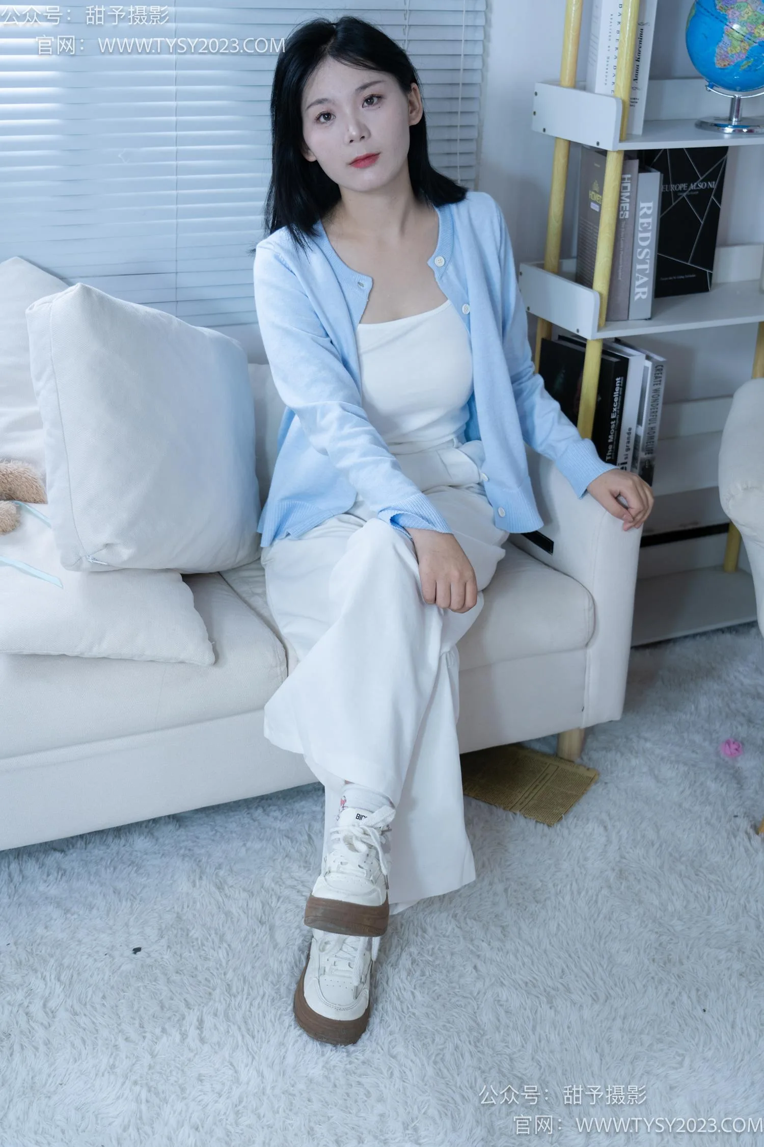 甜予摄影 NO.060 梨子-板鞋、脏白棉袜、裸足[114P/2V/9.36GB] - 5