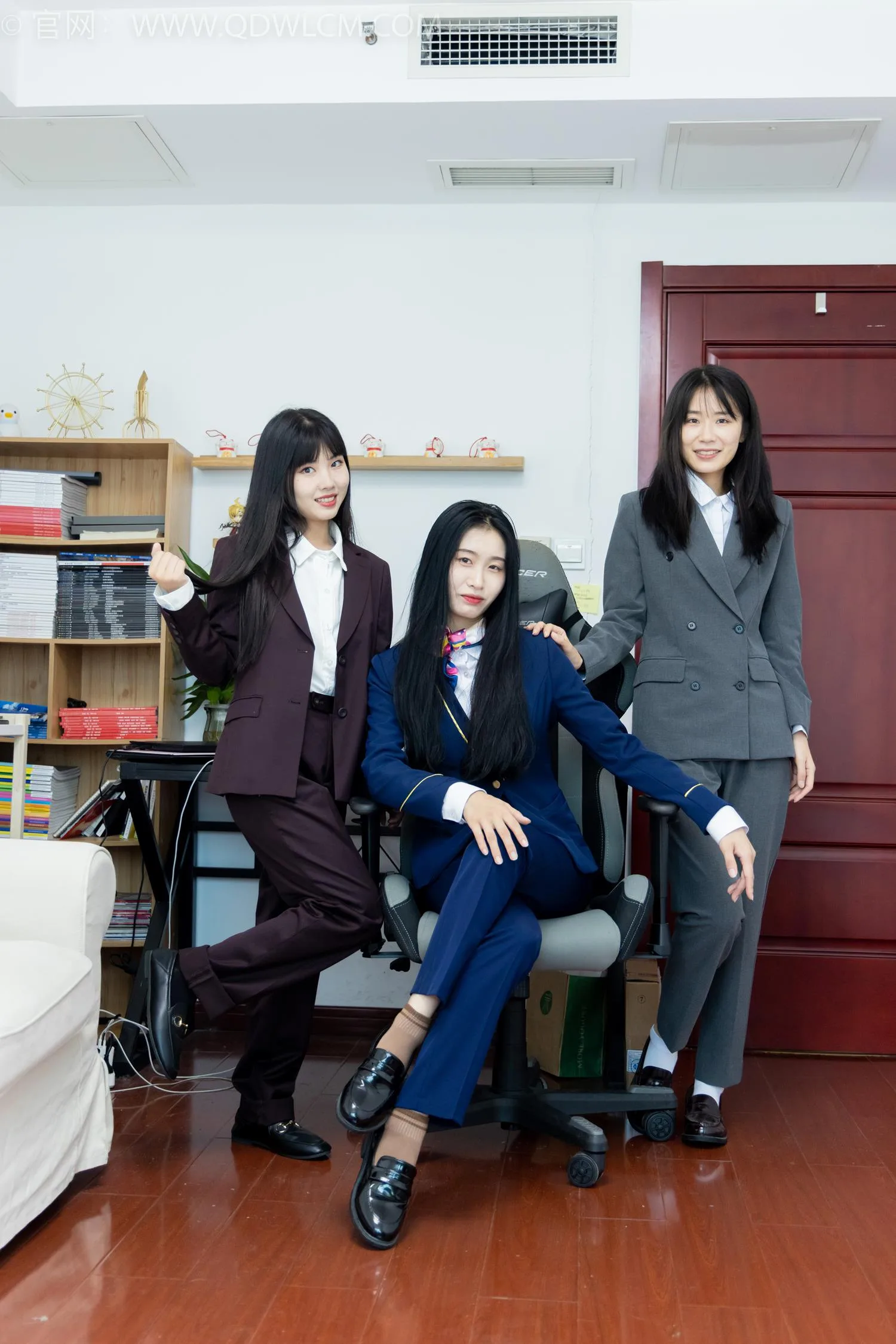 勿恋传媒 NO.2074 菜菜&米米&绒绒-我们的秘密[178P/1V/6.56GB] - 3