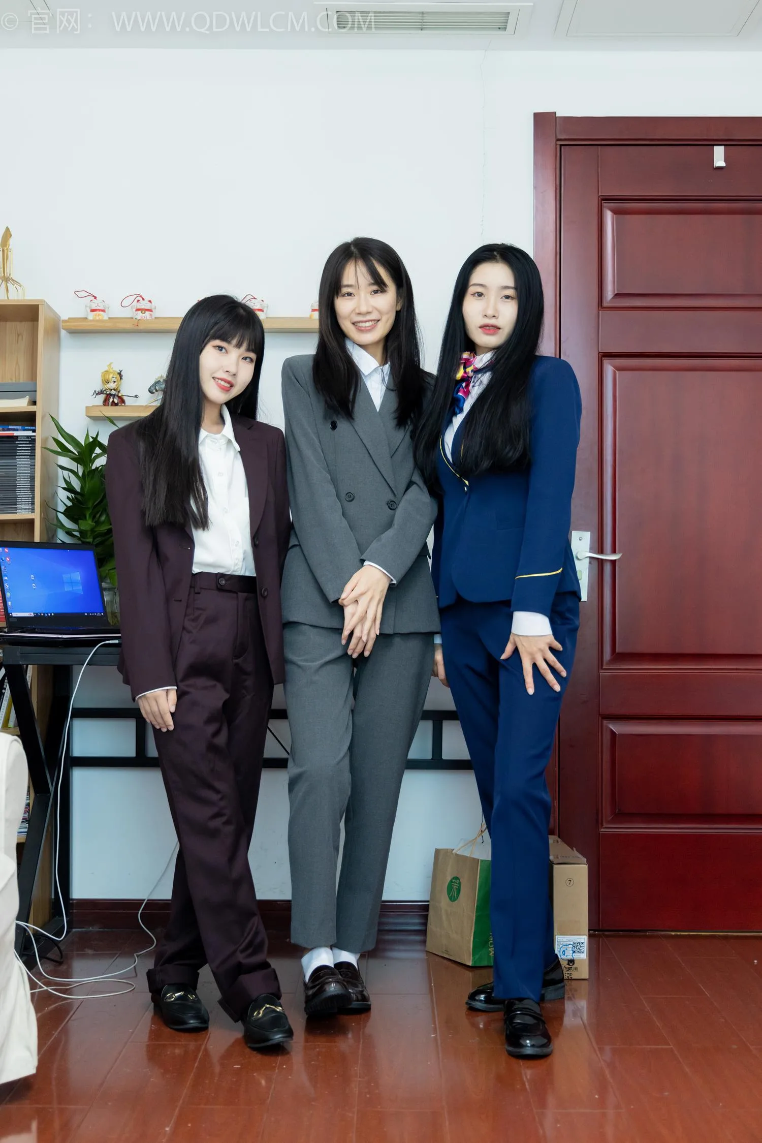 勿恋传媒 NO.2074 菜菜&米米&绒绒-我们的秘密[178P/1V/6.56GB] - 4