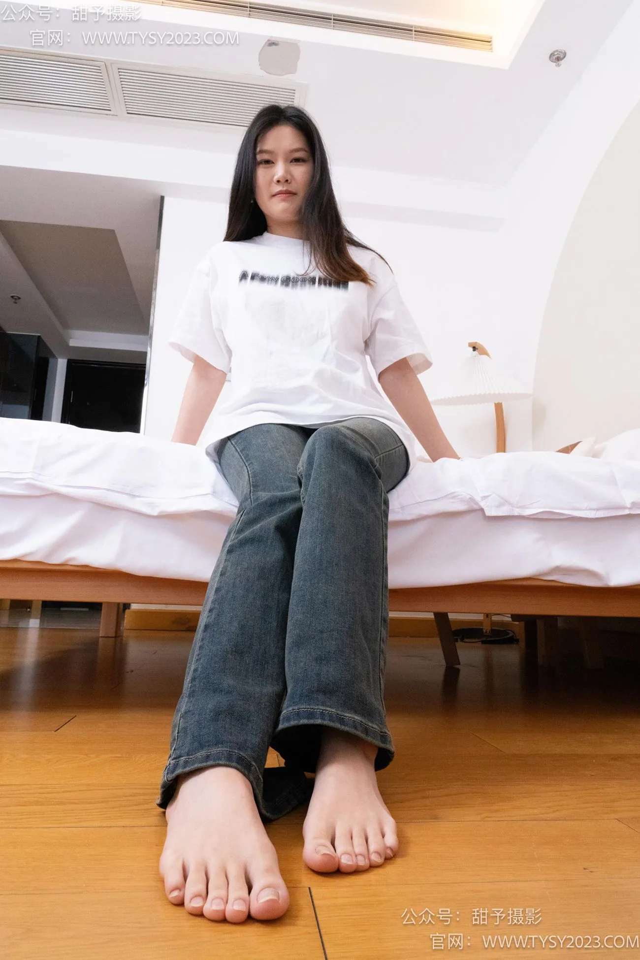 甜予摄影 NO.070 松松-板鞋、白棉袜、裸足[122P/2V/9.74GB] - 1