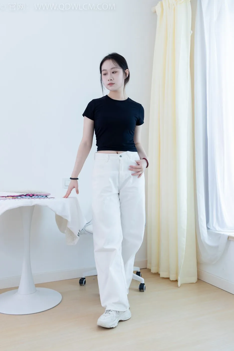 勿恋传媒 NO.2086 小新-宁静的海[160P/1V/3.52GB] - 1