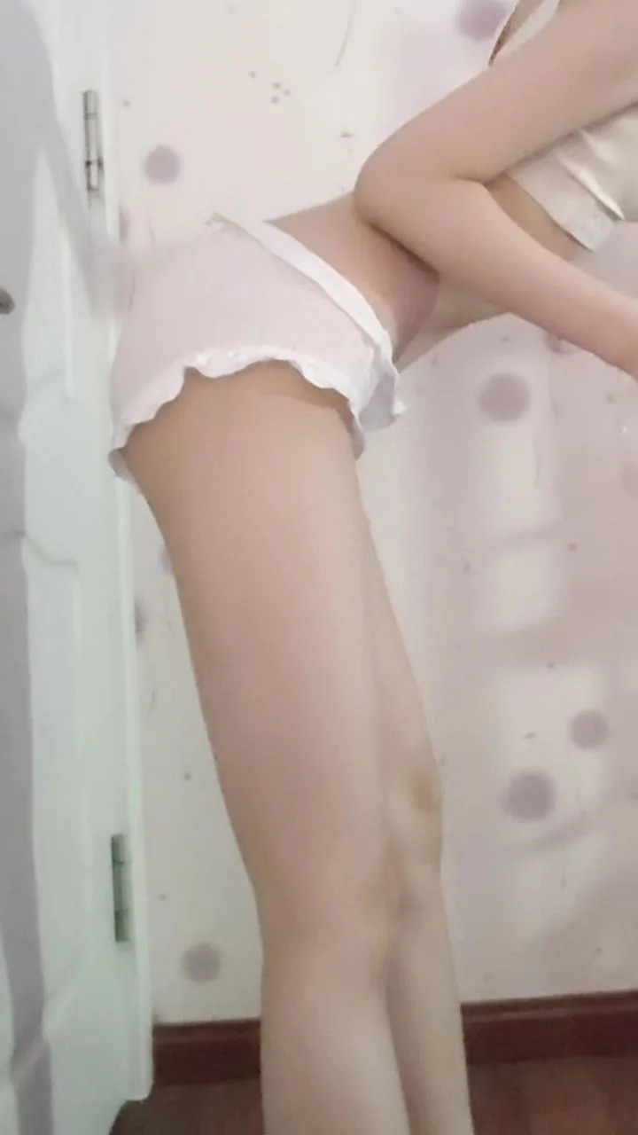 脚模面试脸足同框套路系列-016-18号-175 102 39高颜值 舞蹈校花撅屁股[43P/3V/68MB] - 2