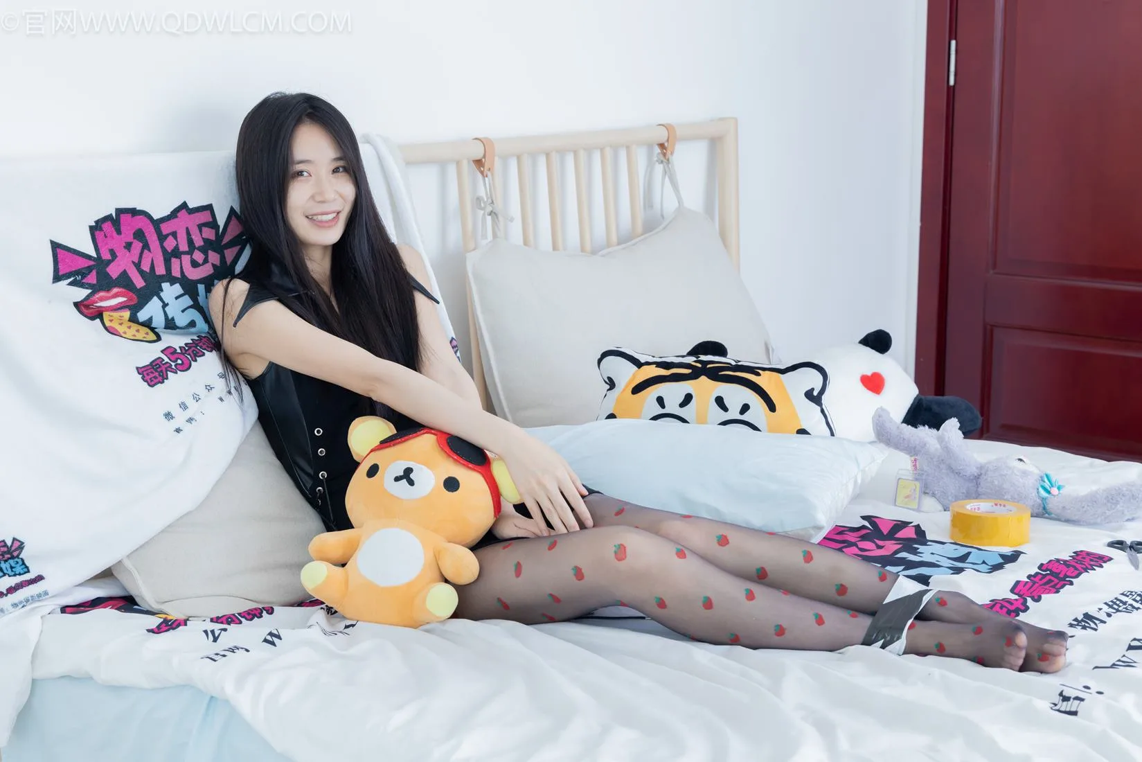 勿恋传媒 NO.2100 菜菜-午夜[154P/1V/4.29GB] - 5
