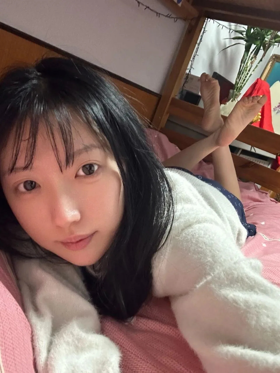 脚模面试脸足同框套路系列-020-22号-面试 艺术生美眉生活照[19P/11V/169MB] - 1