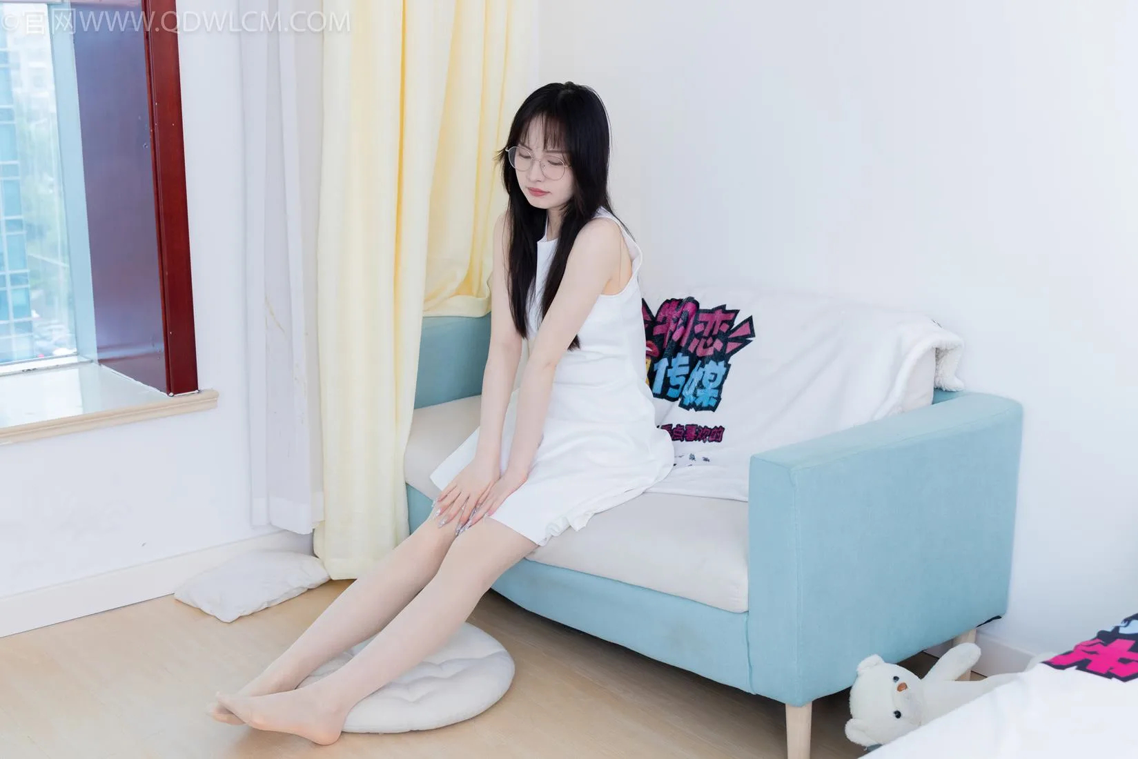 勿恋传媒 NO.2103 小酒-优雅不过时[151P/1V/4.77GB] - 1