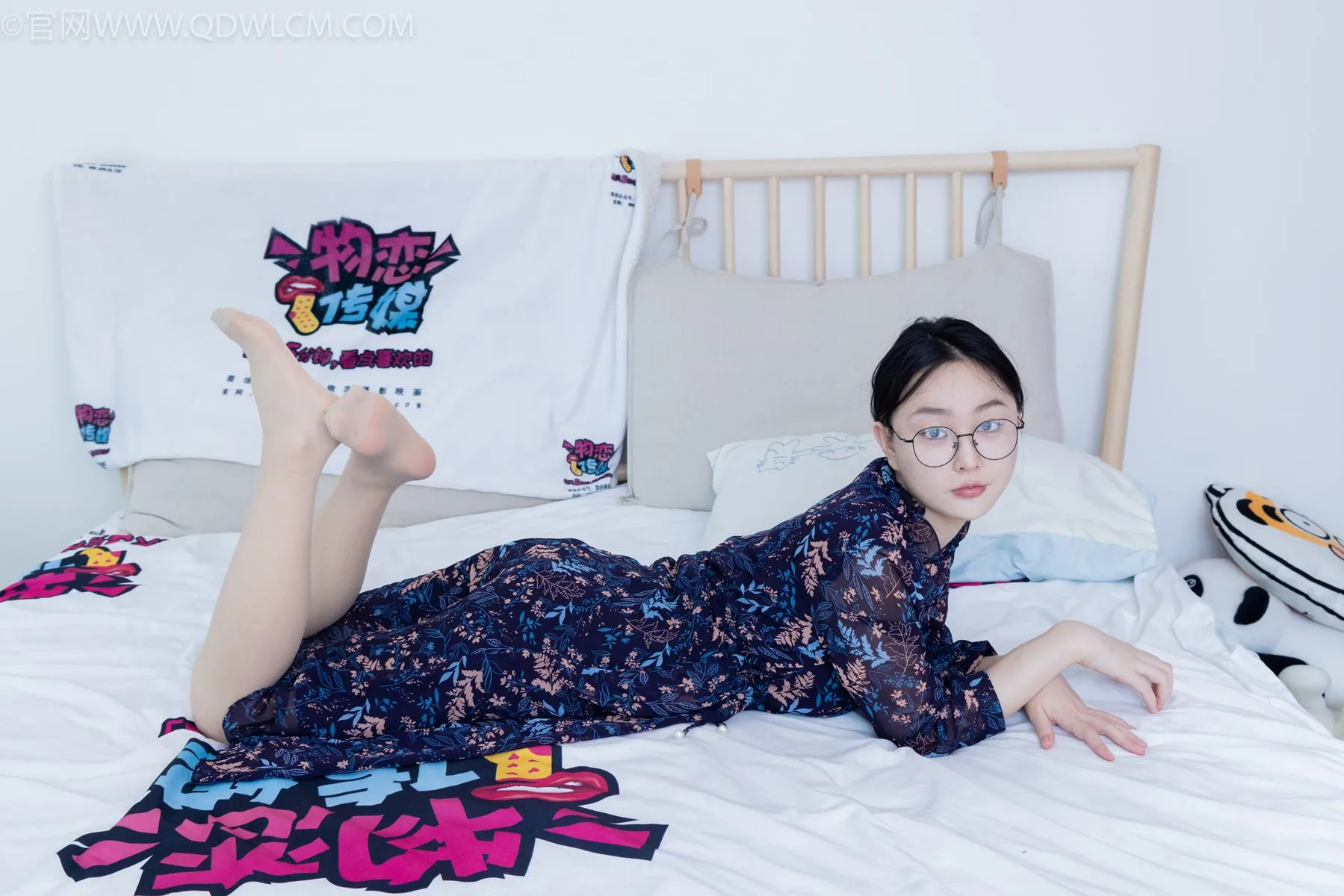 勿恋传媒 NO.2113 美兔-一场梦[152P/1V/4.51GB] - 1