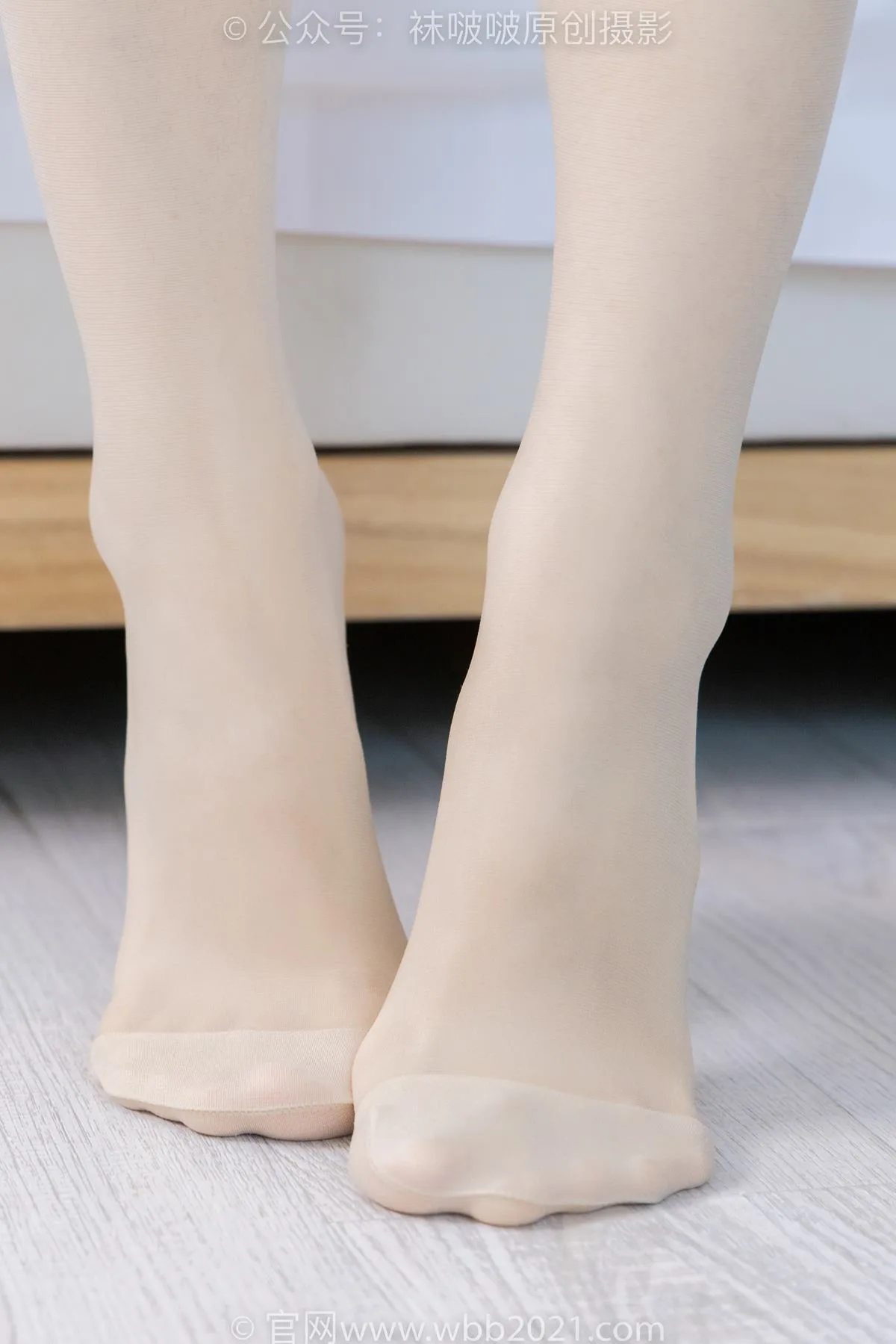 [BoBoSocks袜啵啵]NO.422 糯米-长靴、白棉袜、肉丝[140P/1V/6.79GB] - 2