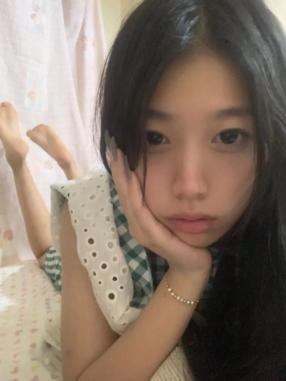 脚模面试脸足同框套路系列-045-165 94 36.5 长发XUE妹[17P/3V/13MB] - 2