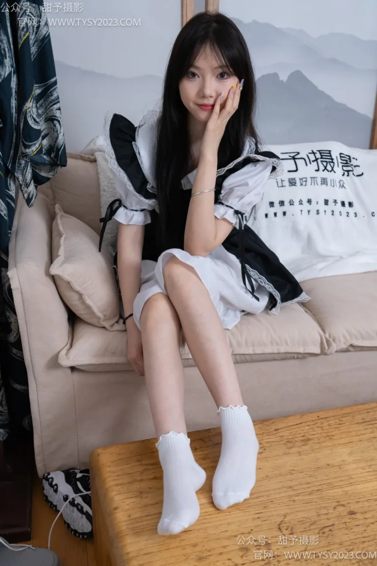甜予摄影 NO.083期：璇璇-运动鞋、白棉袜、裸足（完整版）[133P/2V/10.13GB] - 2