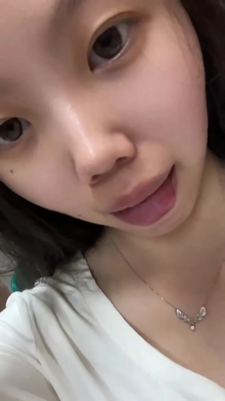 脚模面试脸足同框套路系列-071-大学生宿舍拍脚[10P/17V/100MB] - 5