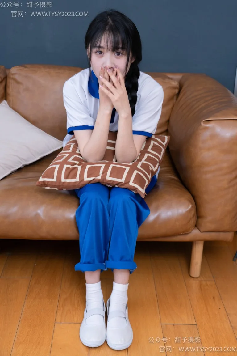甜予摄影 NO.091期：澜澜-校服、白布鞋、板鞋、白棉袜、短肉丝（脚尖加固款）、裸足（完整版）[135P/2V/10.41GB] - 1