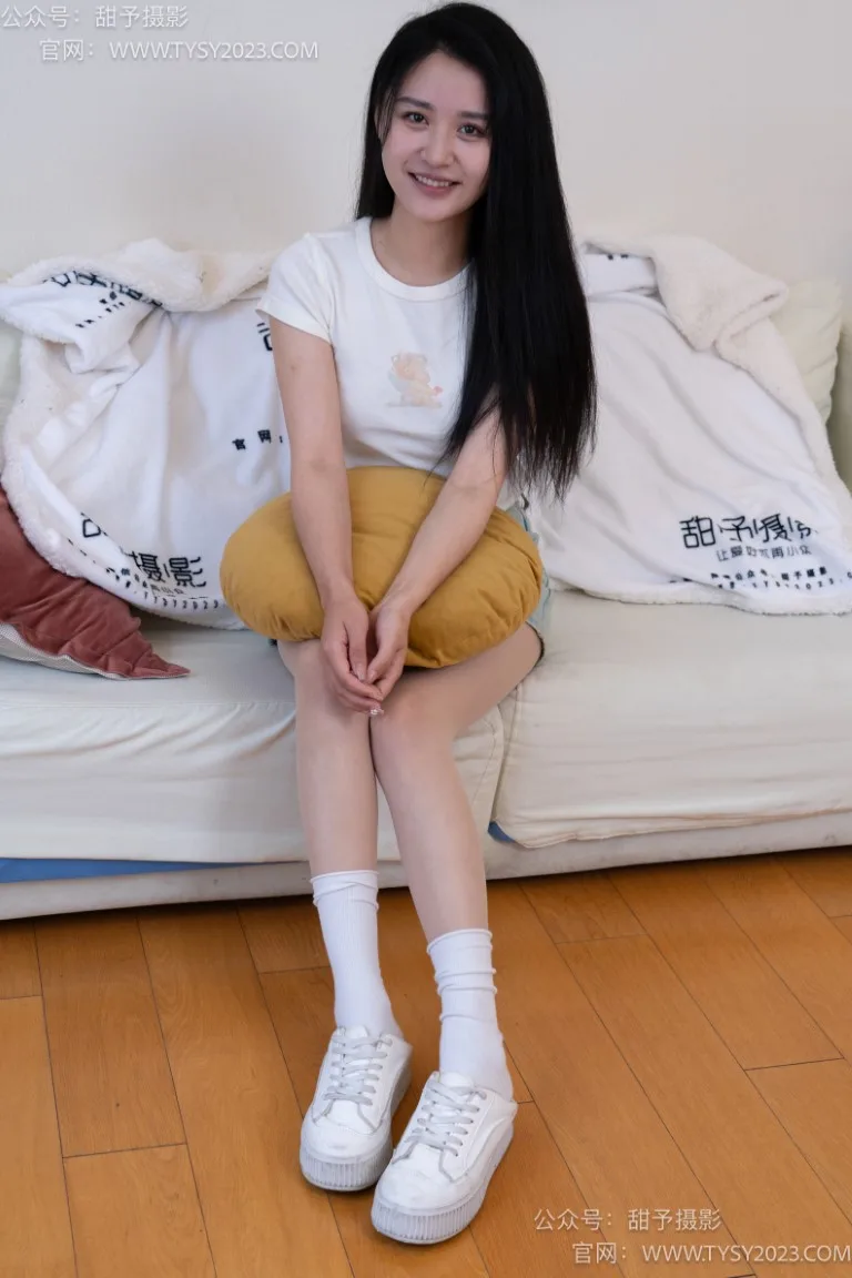 甜予摄影 NO.096期：澜澜-板鞋、白棉袜、肉丝（脚尖加固款）（完整版）[130P/2V/10.72GB] - 2