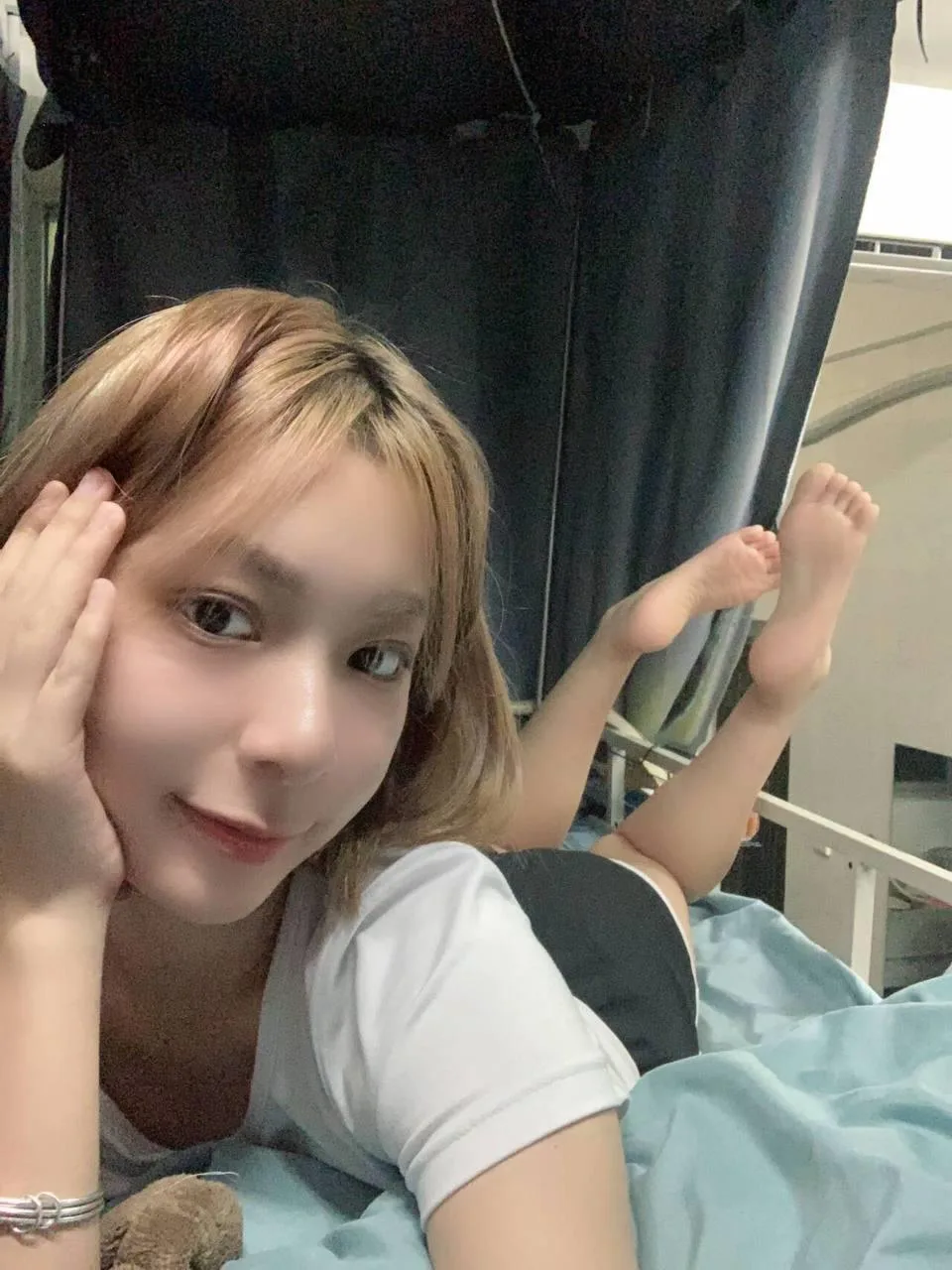 脚模面试脸足同框套路系列-088-新开发的XUE妹[7P/39V/456MB] - 1
