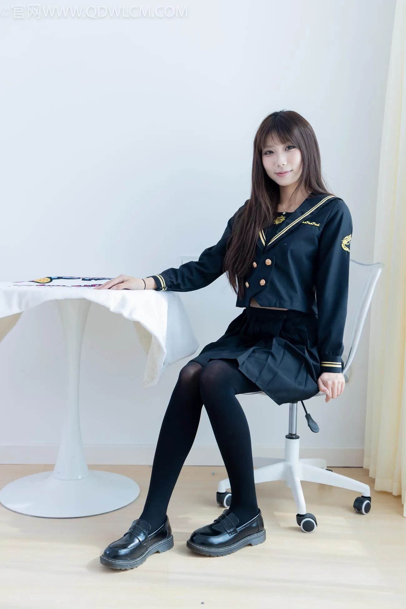 勿恋传媒 NO.2163 泡泡-重回校园[158P/1V/3.61GB] - 2