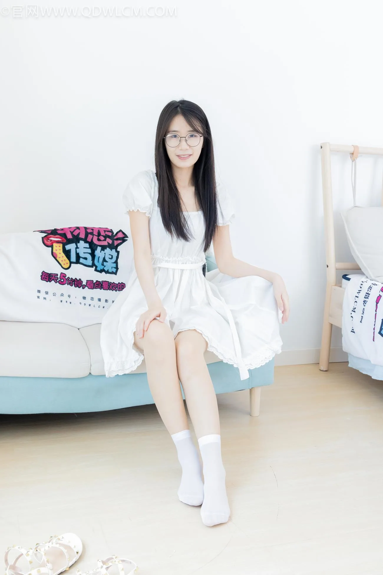 勿恋传媒 NO.2171 菜菜-宇宙的黄昏[153P/1V/4.63GB] - 1