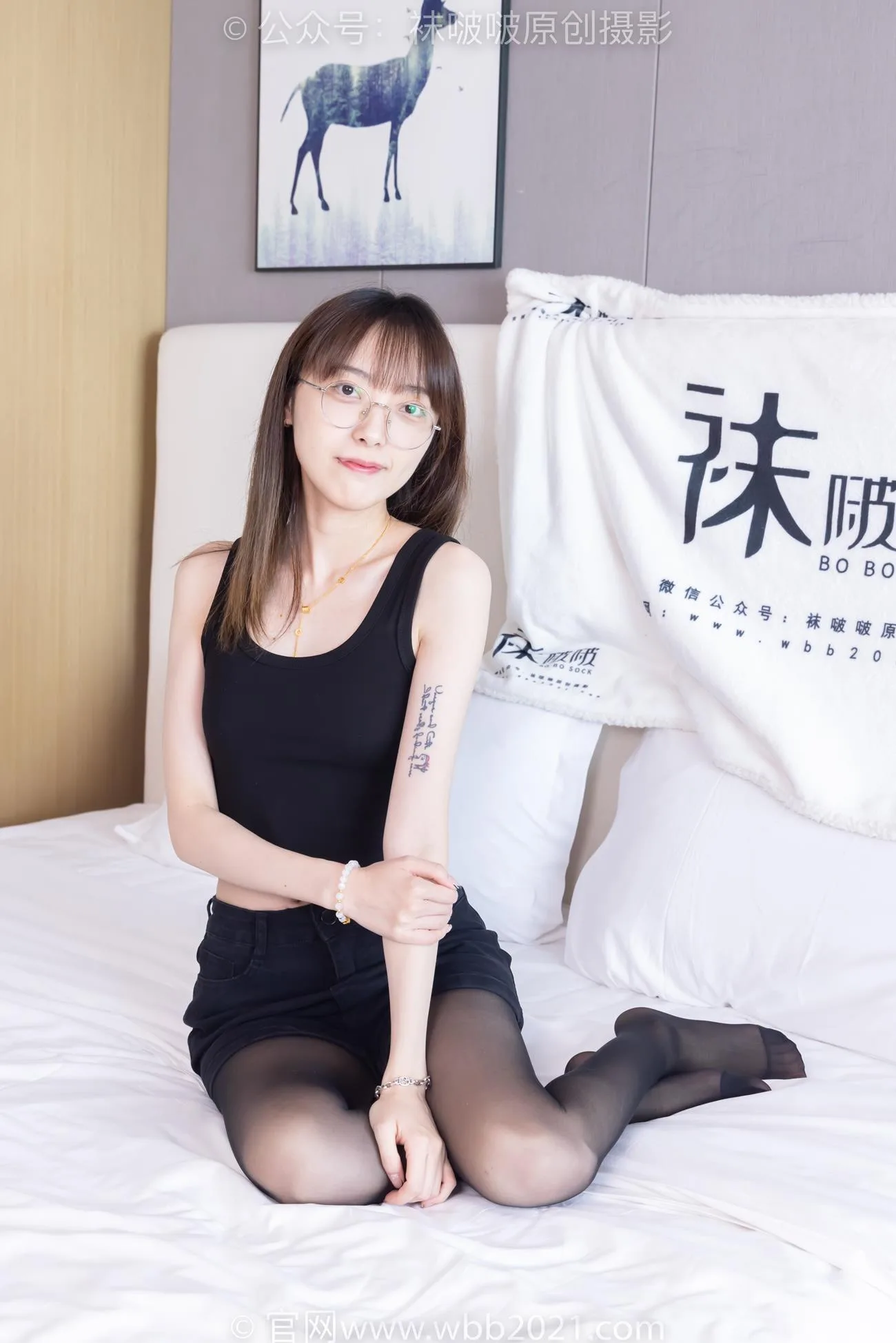 [BoBoSocks袜啵啵]NO.445 稚予 长靴、马丁短靴、黑丝、白棉袜[145P/1V/5.39GB] - 6