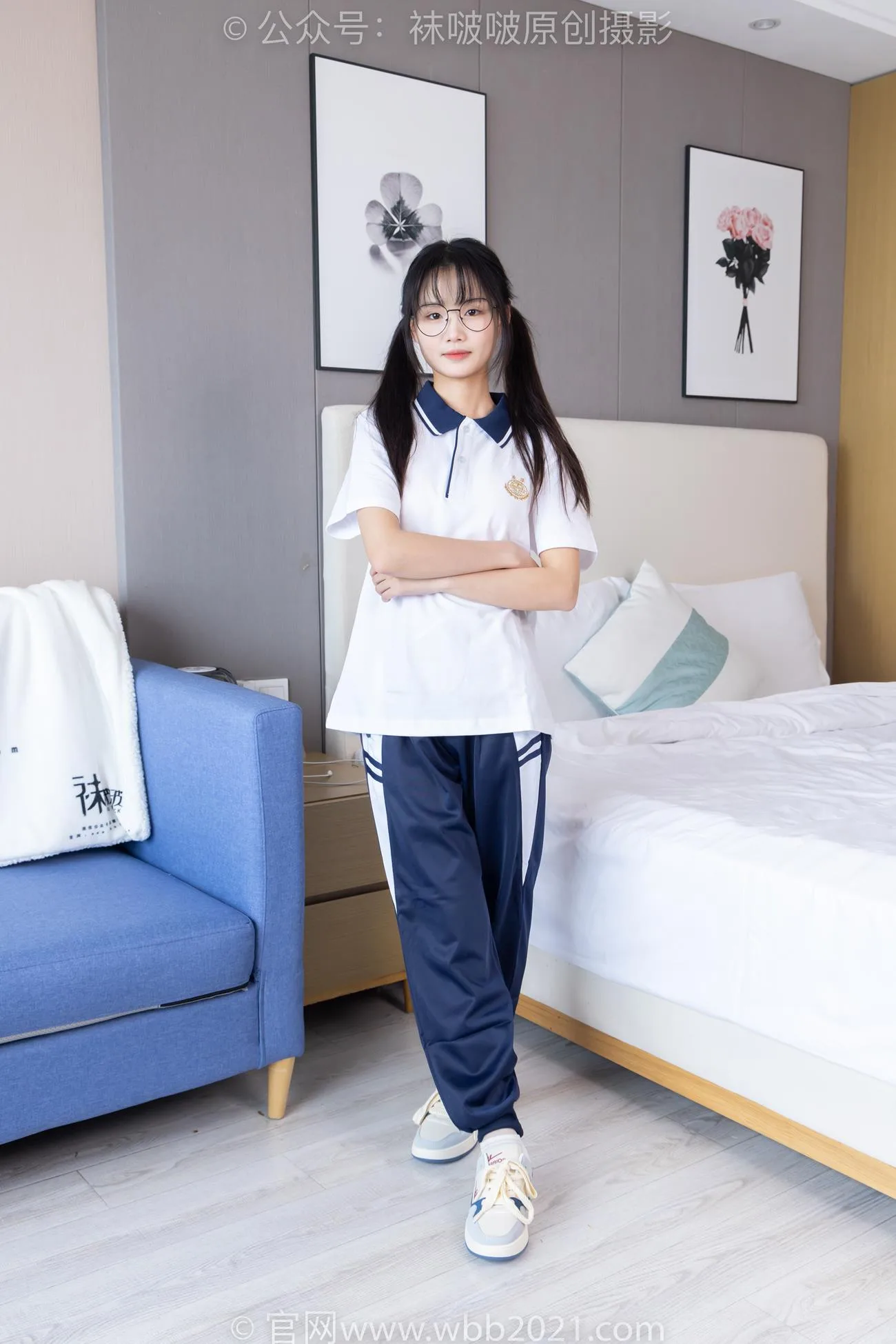 [BoBoSocks袜啵啵]NO.446 甜甜圈 板鞋、白棉袜、白丝、校服裤里丝[150P/1V/6.08GB] - 2