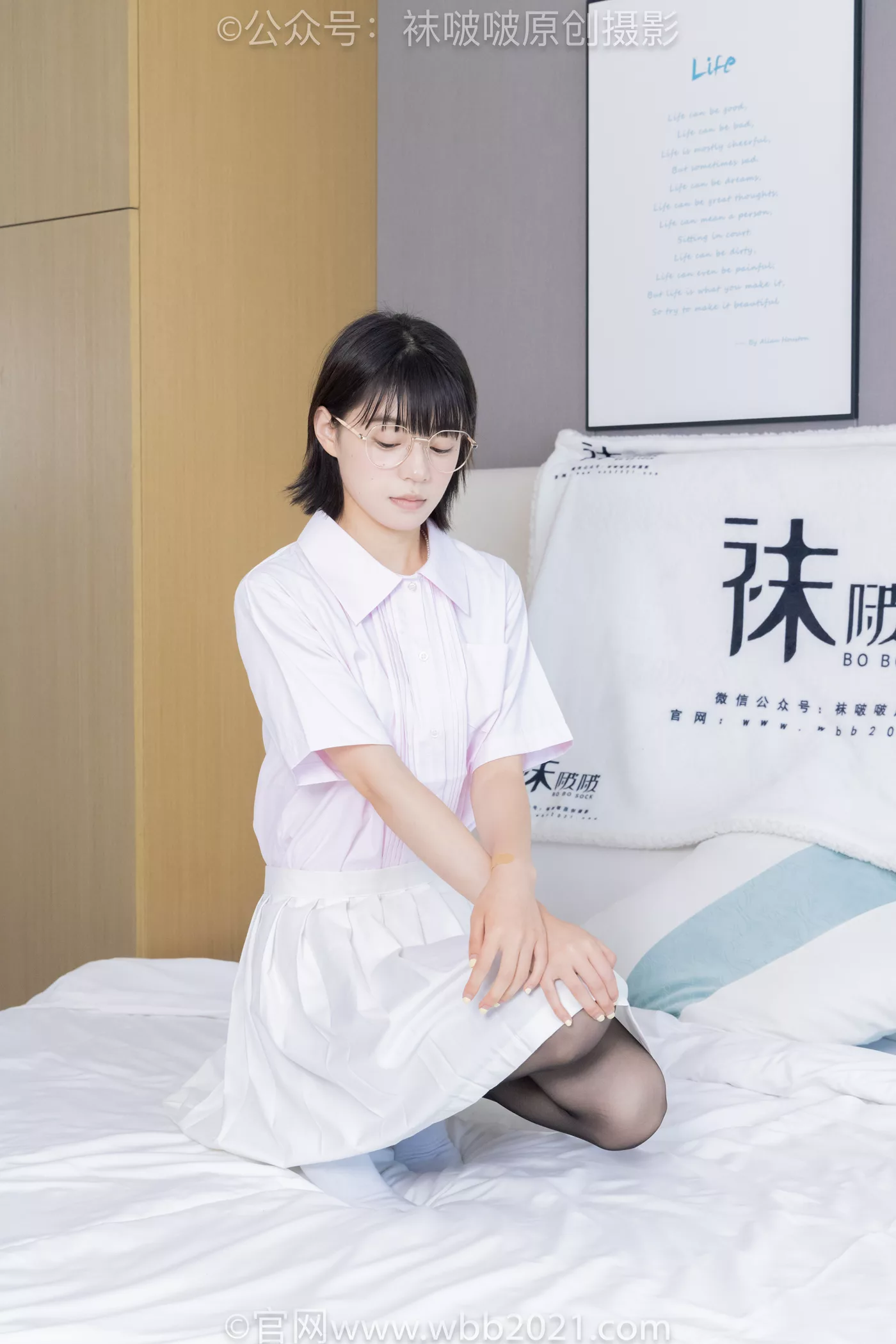 [BoBoSocks袜啵啵]NO.449 糯米 运动鞋、白棉袜、黑丝[148P/1V/7.58GB] - 2