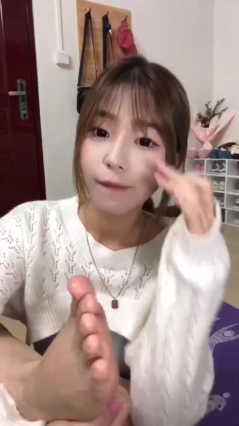 脚模面试脸足同框套路系列-132 [20P/1V/24M] - 1
