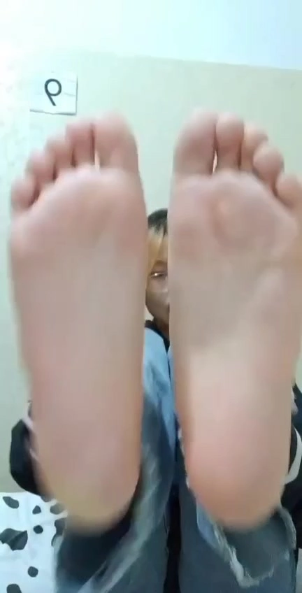 脚模面试脸足同框套路系列-135 [21P/3V/24M] - 2