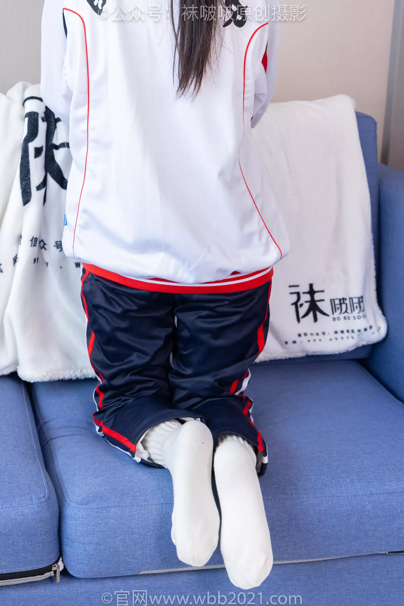 [BoBoSocks袜啵啵]NO.458 甜甜圈-板鞋、白棉袜、肉丝、校服裤里丝[150P/1V/7.35GB] - 4