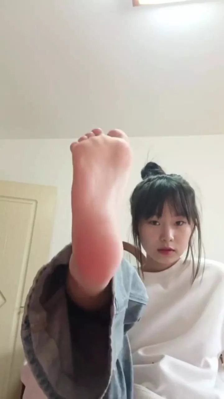 脚模面试脸足同框套路系列-145 [30P/3V/63M] - 1