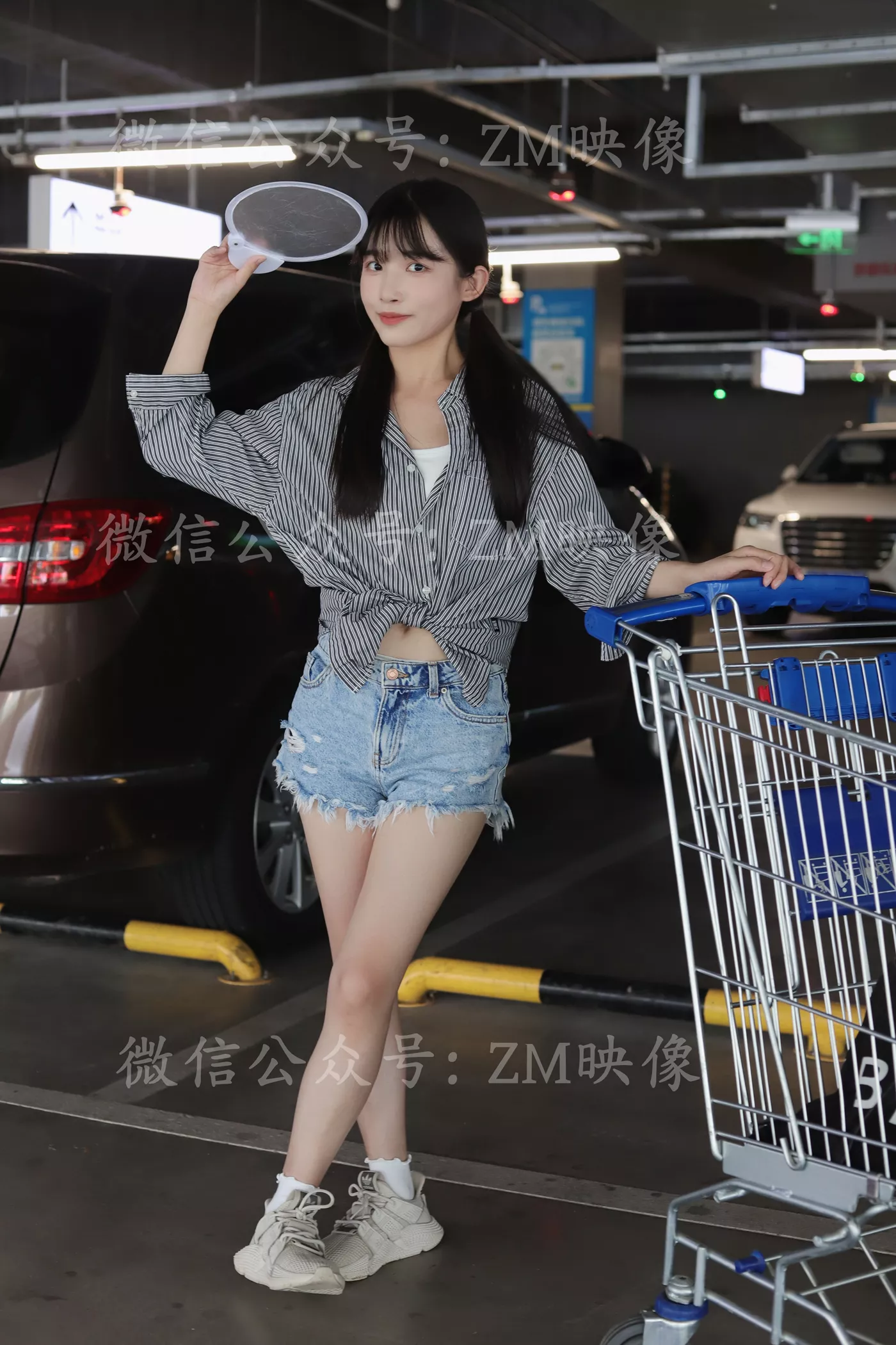 [织梦映像]NO.053 爱在深秋-轻罗小扇扑流萤[305P/1V/5.33GB] - 1