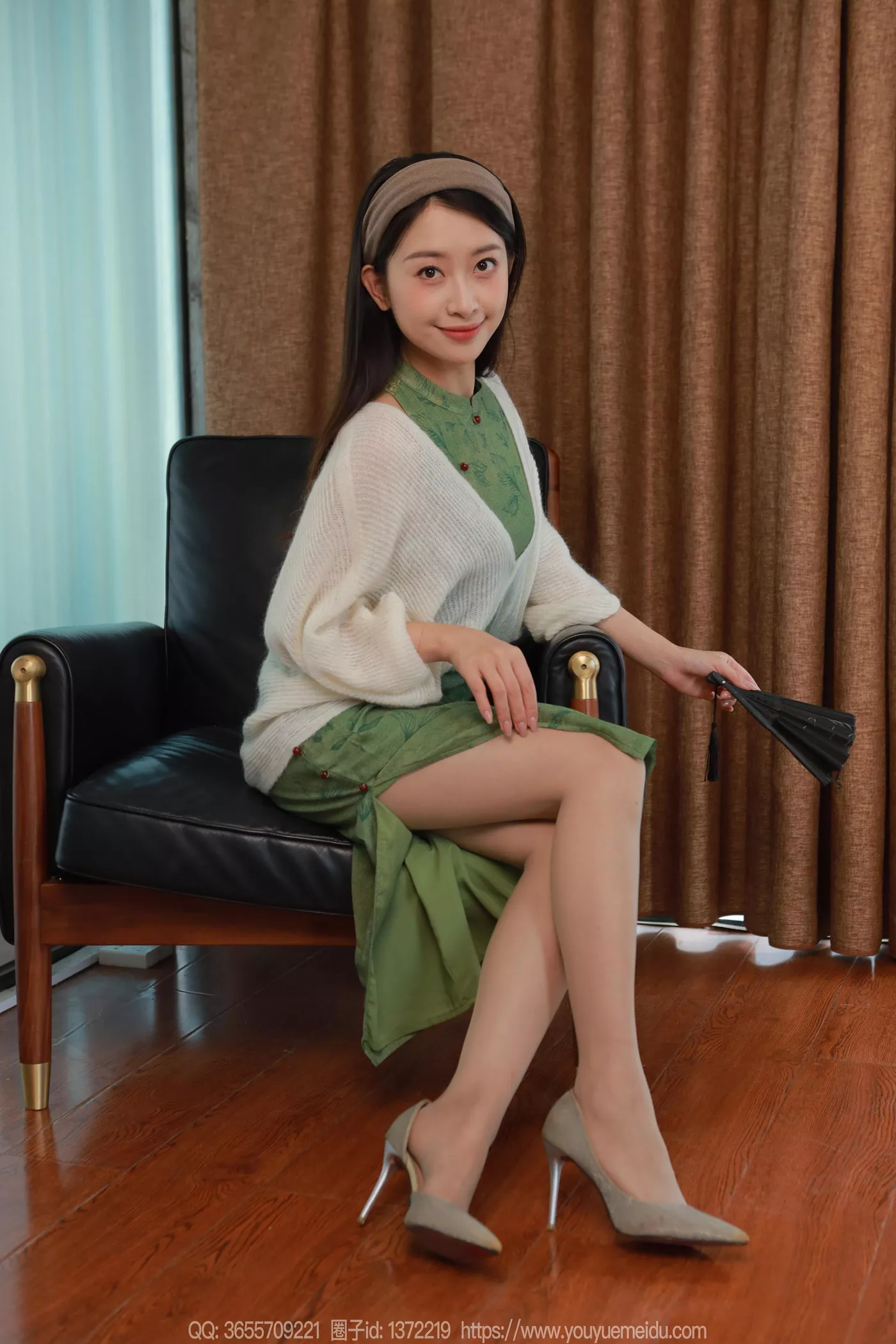 [IESS异思趣向] 2024.12.08 丝享家1918：小婕《一抹青黛》[94P/80MB] - 1