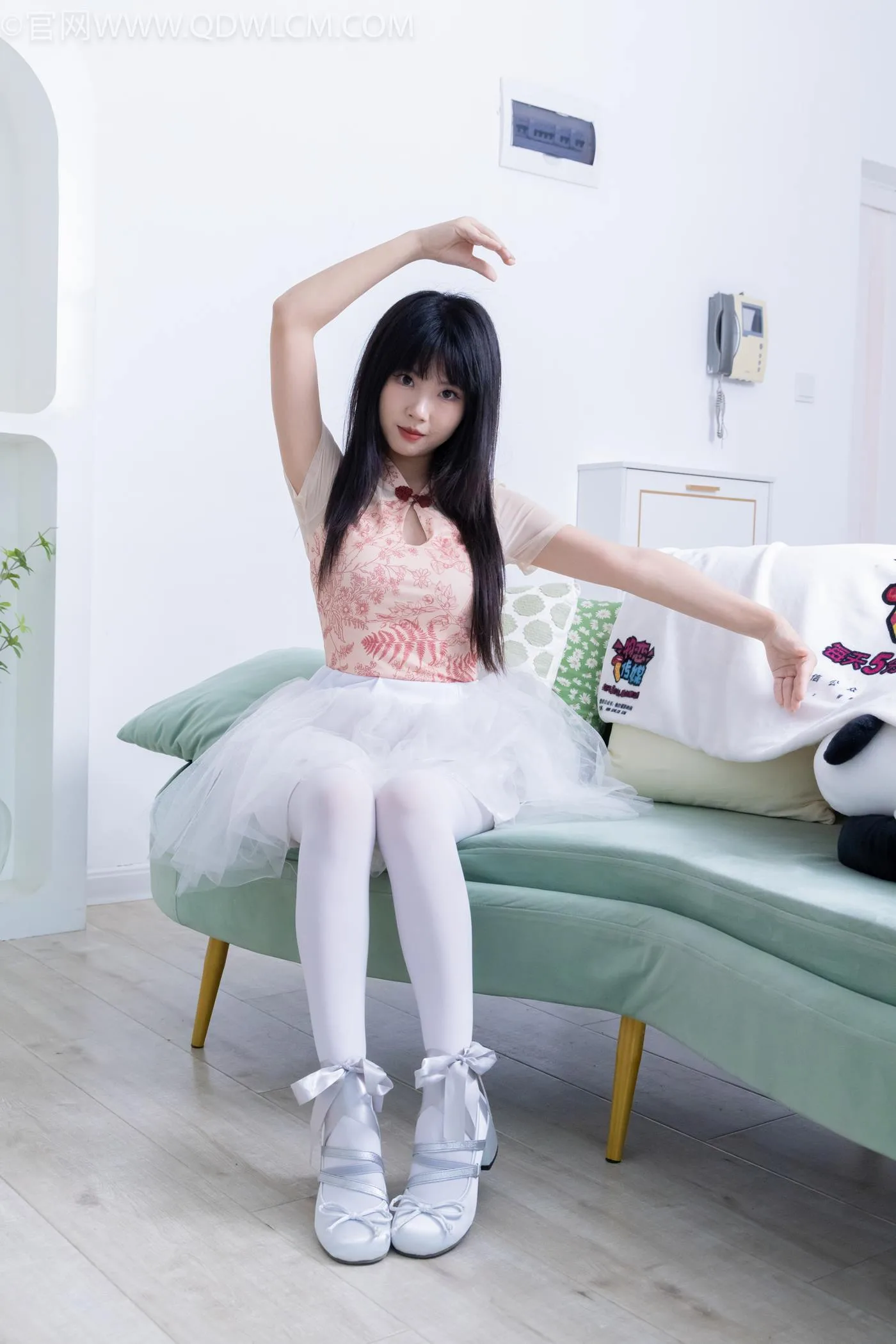 勿恋传媒 NO.2263 盲盒2[156P/1V/4.27GB] - 4
