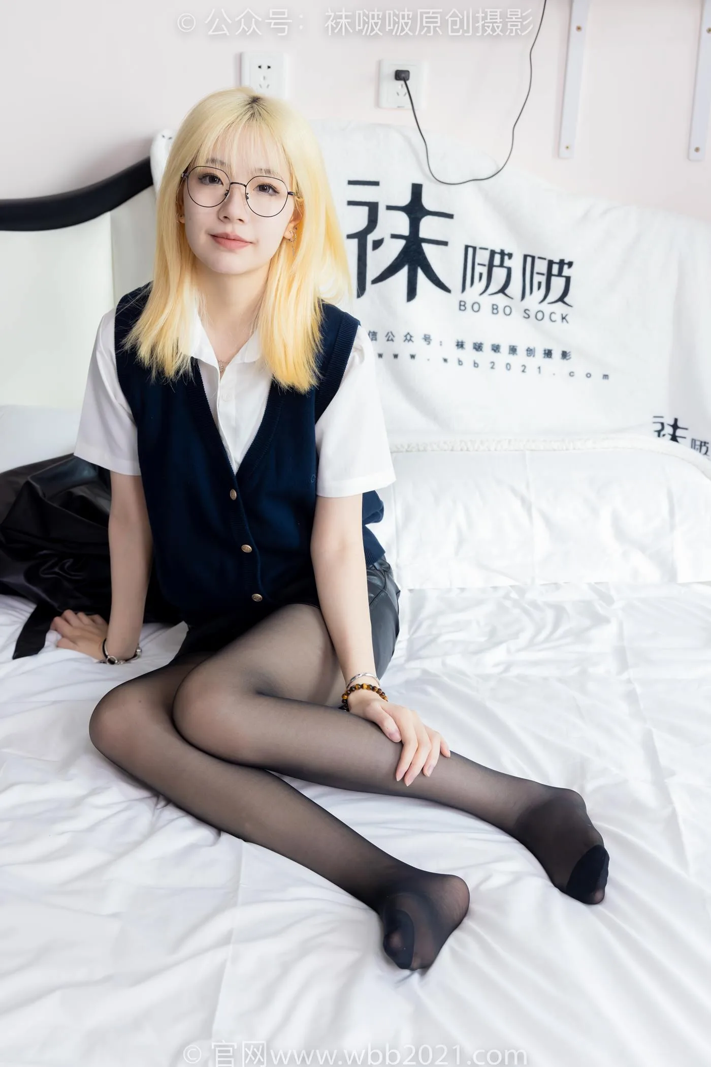 [BoBoSocks袜啵啵]NO.507 小甜豆 高跟长靴、薄黑丝、皮衣外套、ol风[140P/2V/5.96GB] - 1