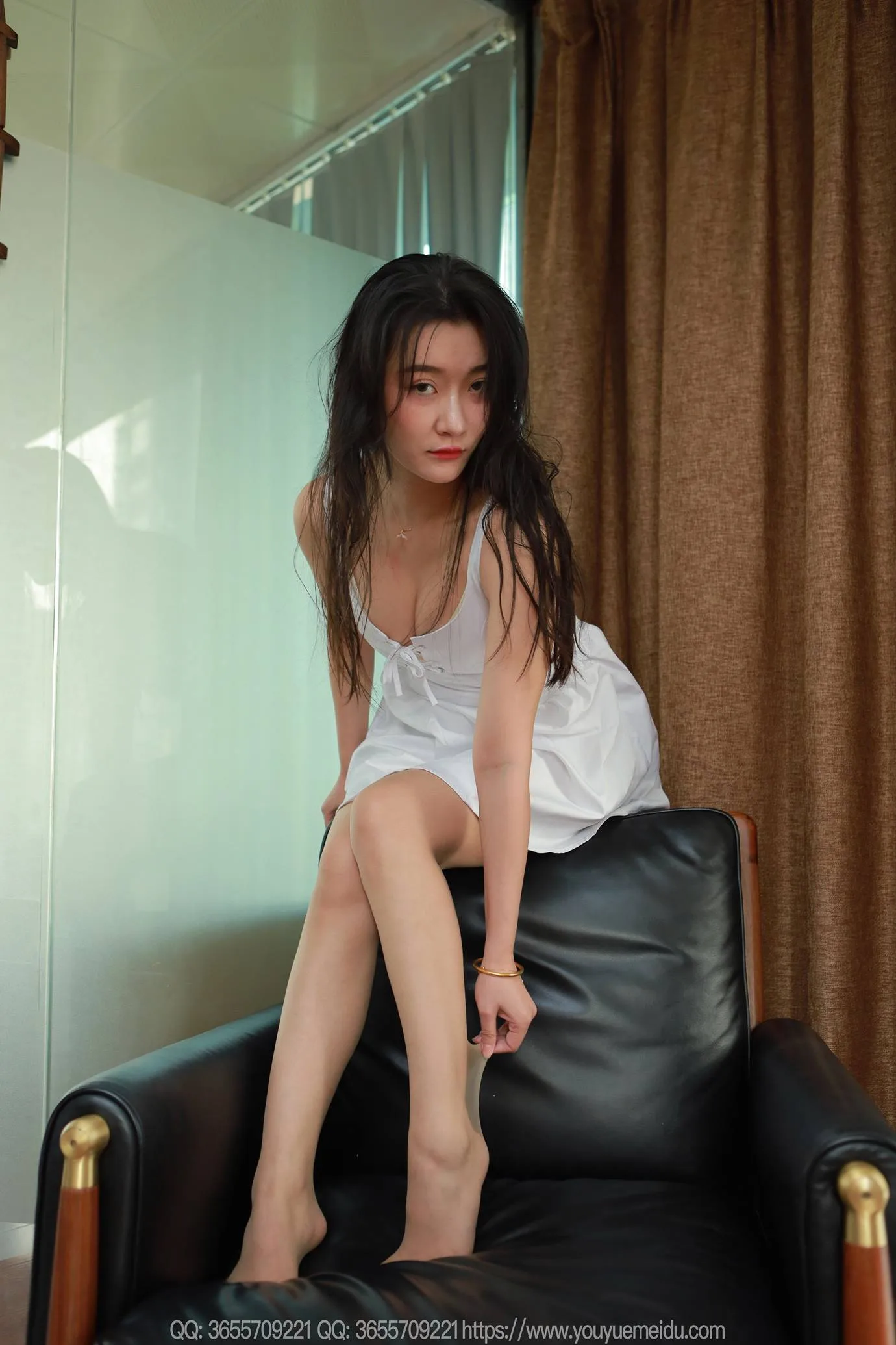 [IESS异思趣向] 2025.03.21 丝享家2007：秋秋《低胸白色裙（下）》[82P/72MB] - 2