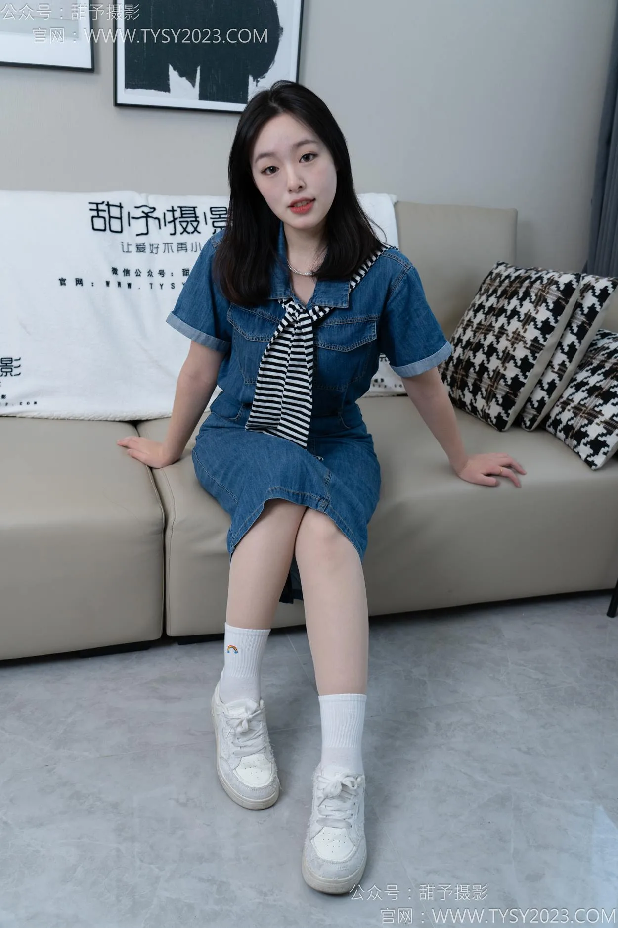 甜予摄影 NO.151 小葵-板鞋、白棉袜、薄肉丝[130P/2V/9.77GB] - 1