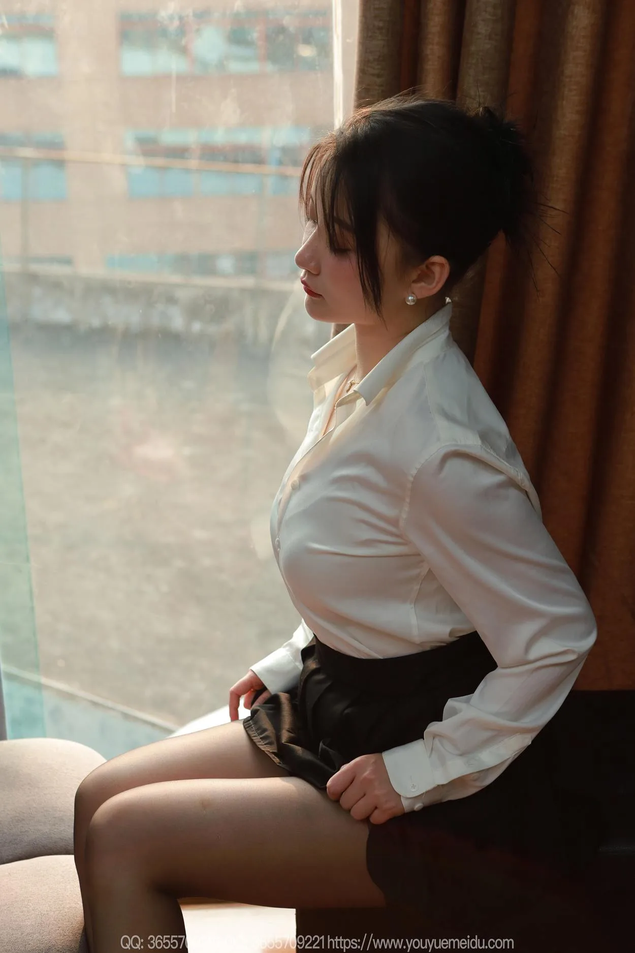 [IESS异思趣向] 2025.04.28 丝享家2039：秋秋《秘书白小姐》[88P/82MB] - 4