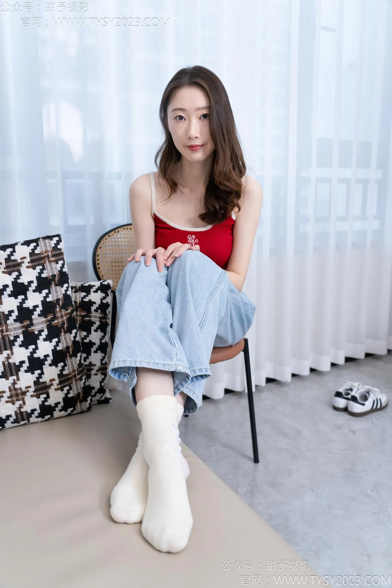 甜予摄影 NO.160 番茄-板鞋、印花棉袜、裸足[125P/2V/9.71GB] - 4