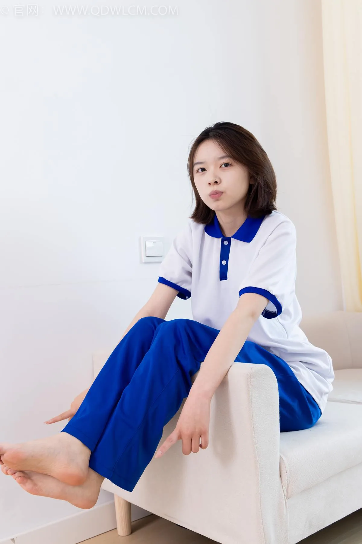 勿恋传媒 NO.2364 小悦-校服、板鞋、白棉袜、裸足[150P/1V/3.36GB] - 3