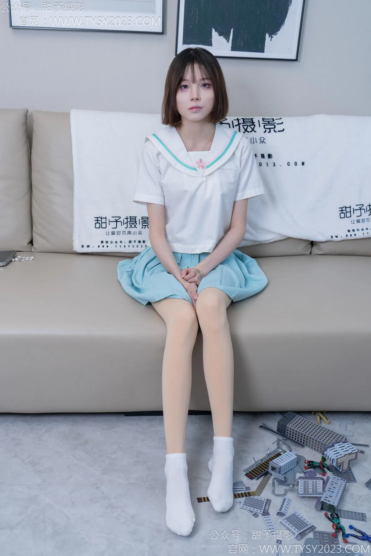 甜予摄影 NO.182 珞珞-板鞋、白棉袜、厚肉丝、小人国剧情[134P/2V/10.5GB] - 2