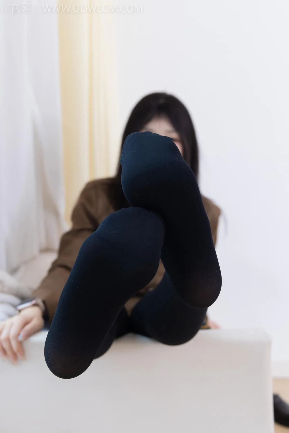 勿恋传媒 NO.2367 嘟嘟-皮鞋、厚黑丝、jk至服[165P/1V/3.81GB] - 3