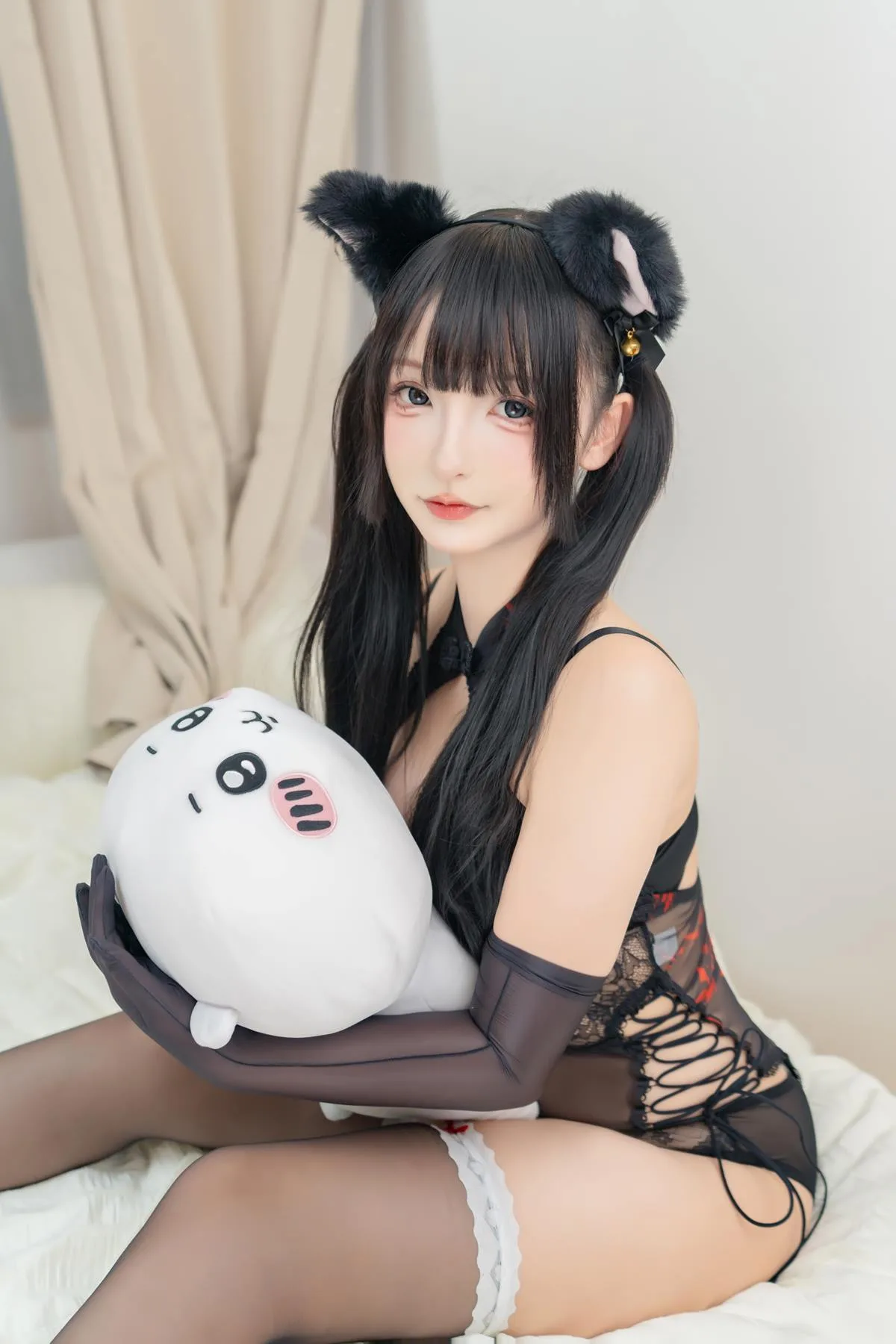 神楽板真冬 NO.258 – 黑猫佑或[75P/2V/379MB]