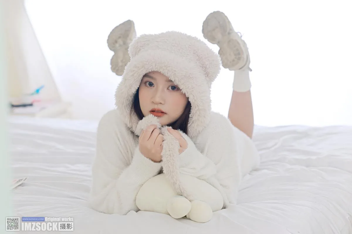 [MZSOCK]爱镁足 NO.327 小点心[146P/1V/3.23GB] - 2