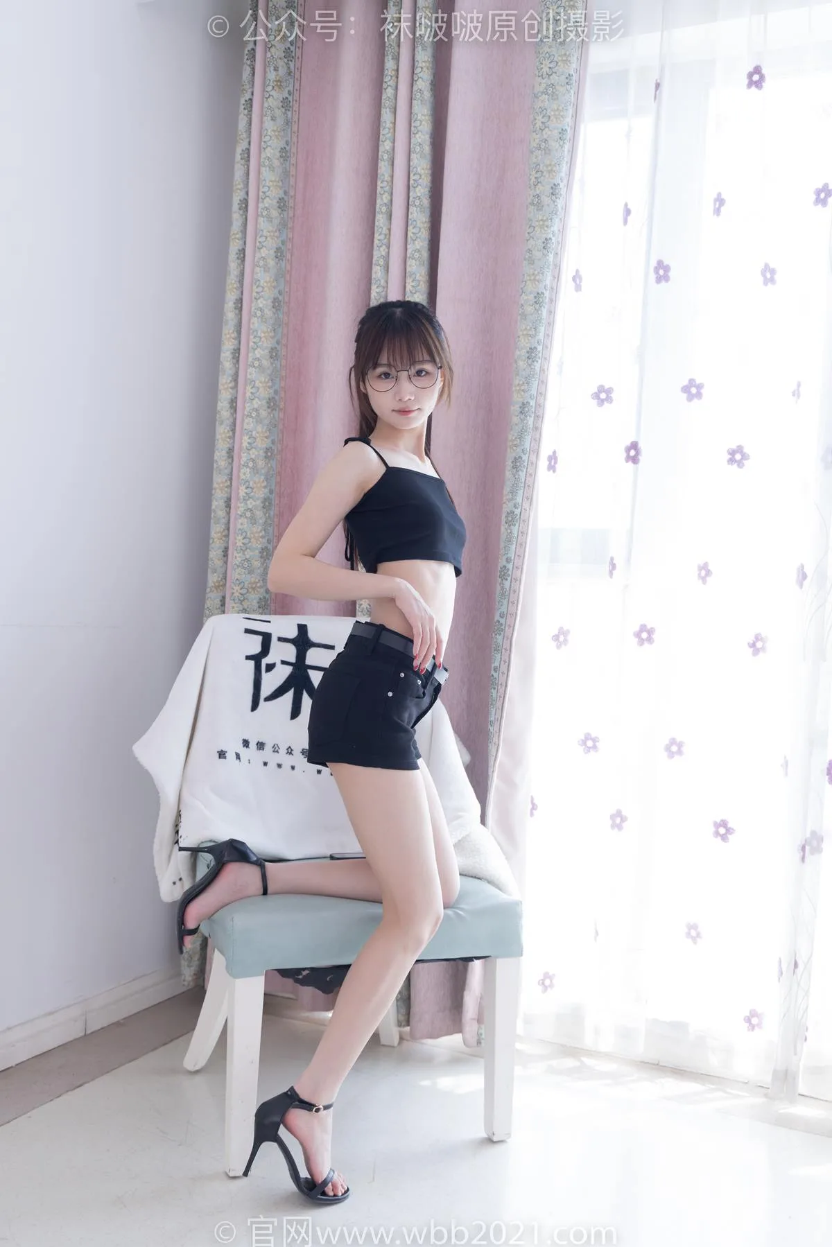 [BoBoSocks袜啵啵]NO.565 甜甜圈-高跟鞋、薄黑丝[150P/1V/5.44GB]