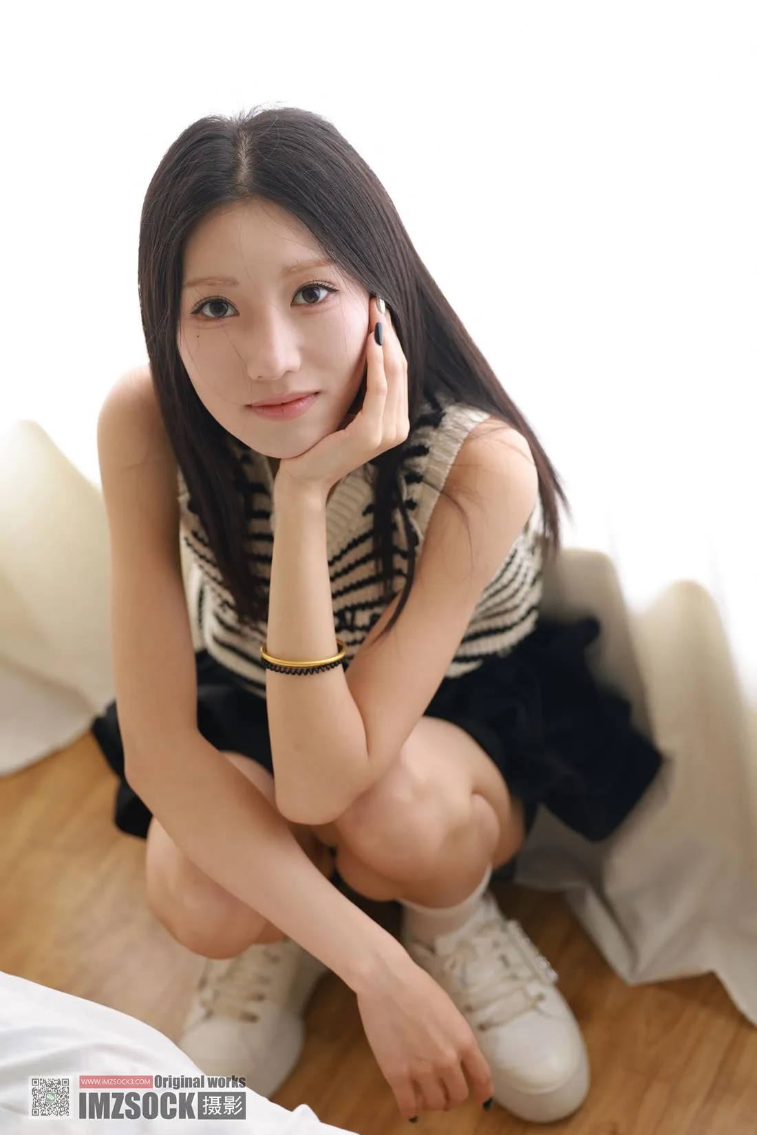 [MZSOCK]爱镁足 NO.332 薇薇[113P/1V/2.91GB] - 2