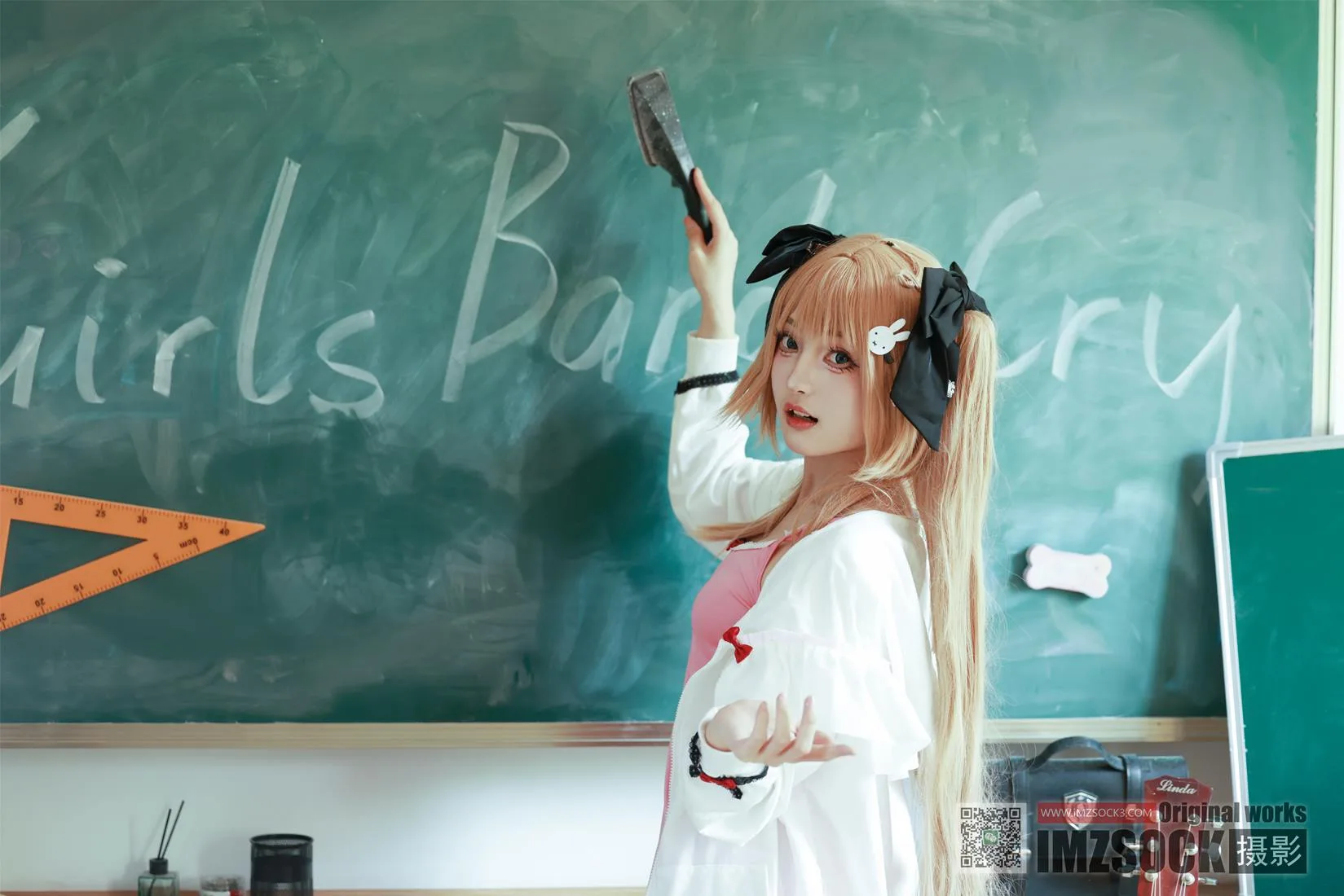 [MZSOCK]爱镁足 NO.333 茜茜[94P/1V/3.84GB]