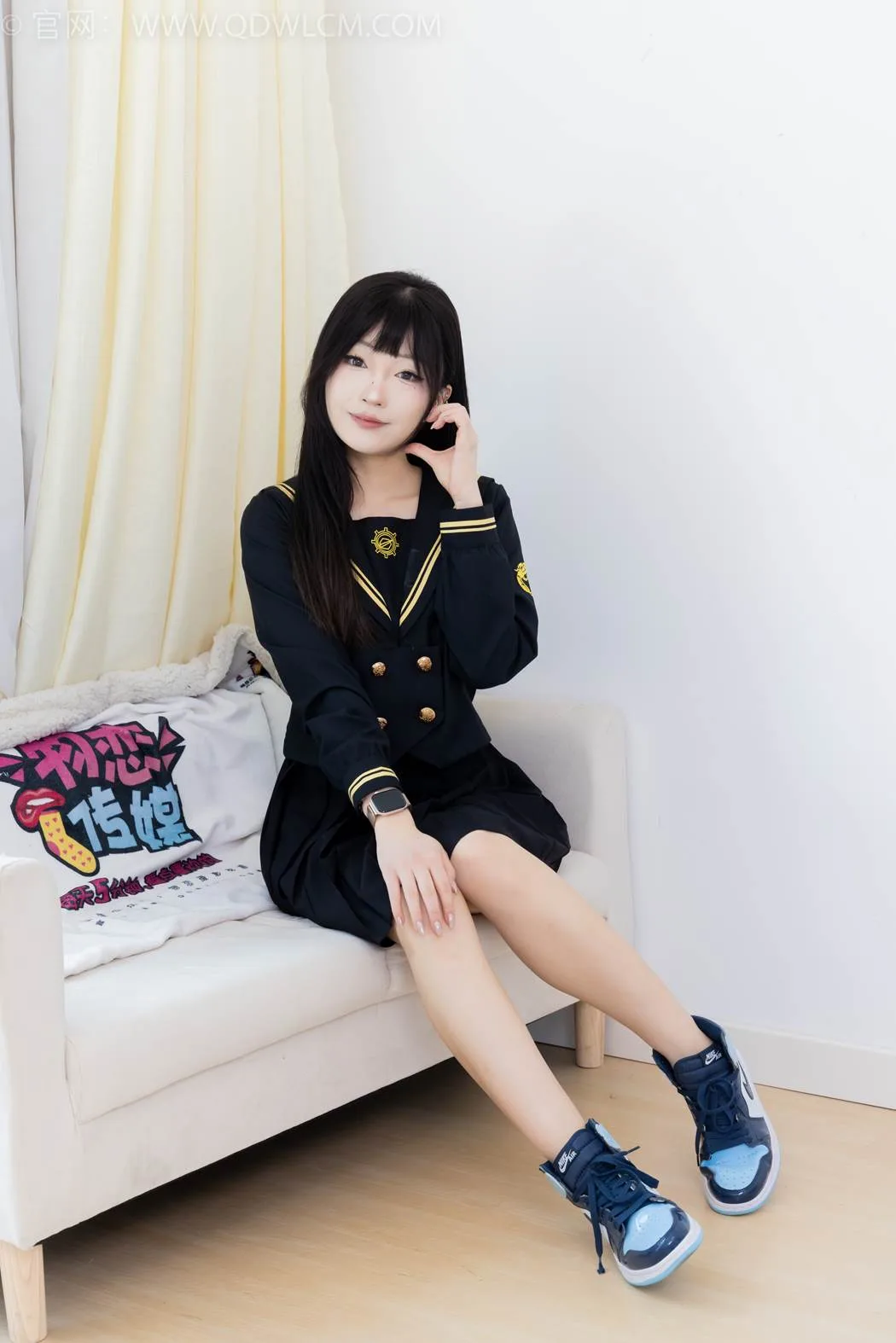 勿恋传媒 NO.2423 嘟嘟-JK至服、板鞋、白色蕾SI船袜、裸足[150P/1V/3.66GB]