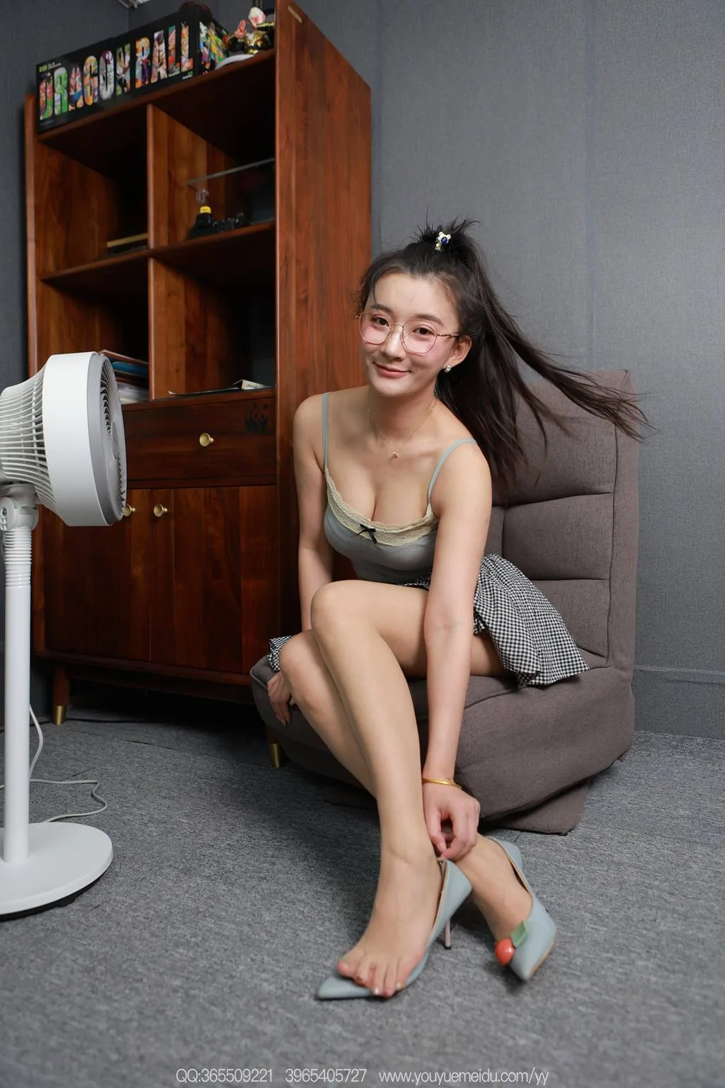 [IESS异思趣向] 2025.07.25 丝享家2115：秋秋《低胸吊带（上）》[96P/101MB] - 2