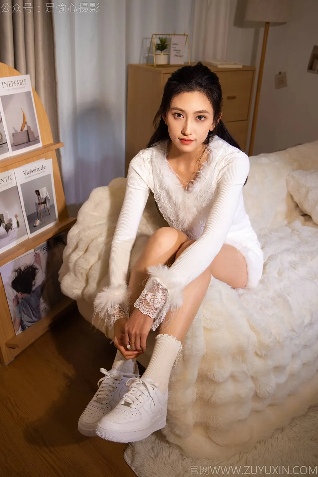 足愉心 NO.029 可乐（搭配：白色上衣、短裙、运动鞋、白色棉袜）[140P/2V/14.7GB] - 4