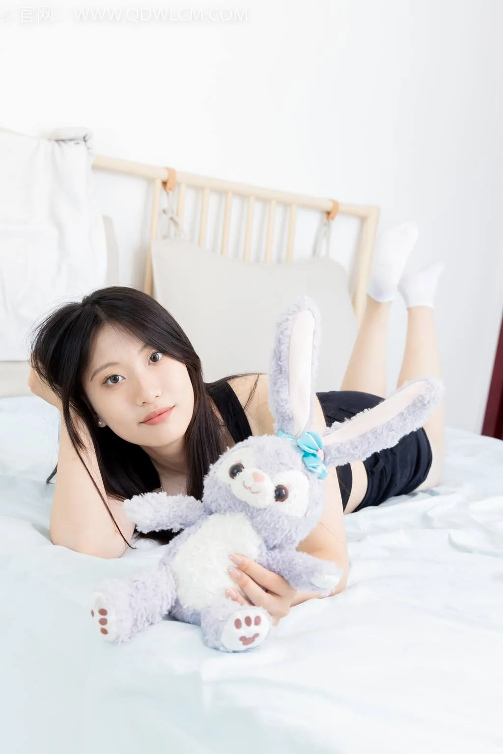 勿恋传媒 NO.2433 奶糖-帆布鞋、白棉袜、肉丝[150P/1V/3.50GB] - 4