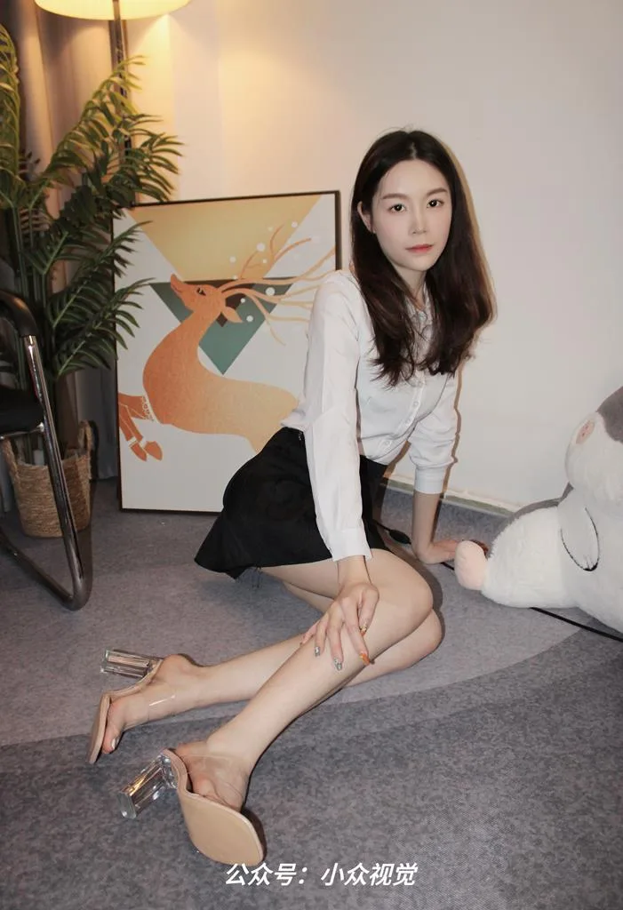 小众视觉 032-珂老师 [108P/1V/2.83G]