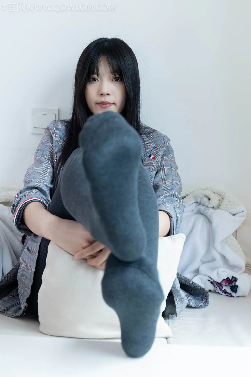 勿恋传媒 NO.2479 茯苓-皮鞋、厚灰连裤棉袜[160P/1V/4.55GB] - 1