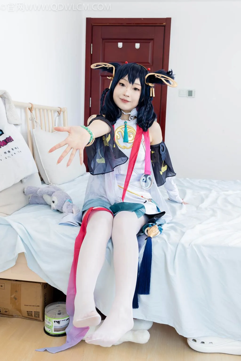 勿恋传媒 NO.2478 嘟嘟-cos服、高跟凉鞋、薄白丝、薄黑丝[183P/1V/5.28GB] - 4
