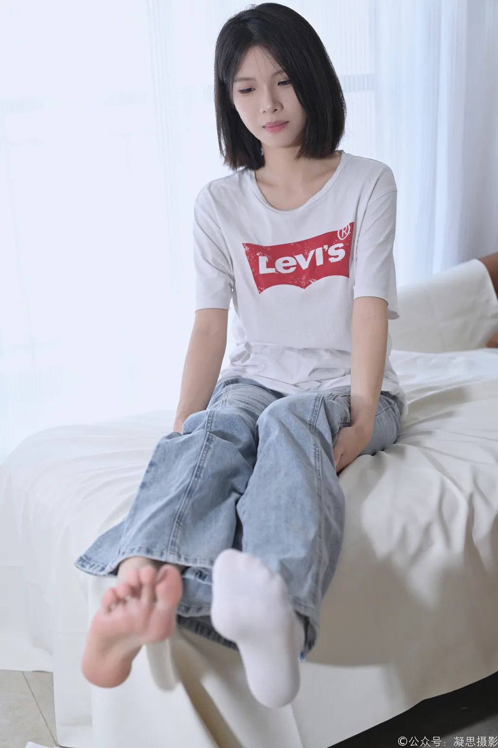 凝思摄影 NO.035 小睿-T恤、短白袜、平底鞋[145P/1V/5.48GB] - 3